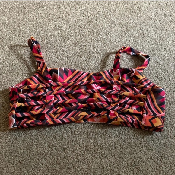 cute bikini top - Picture 2 of 2